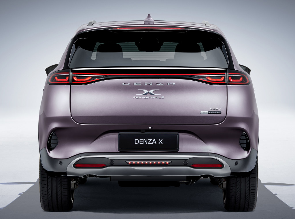 Новый электромобиль Denza X скоро пойдет в серию.